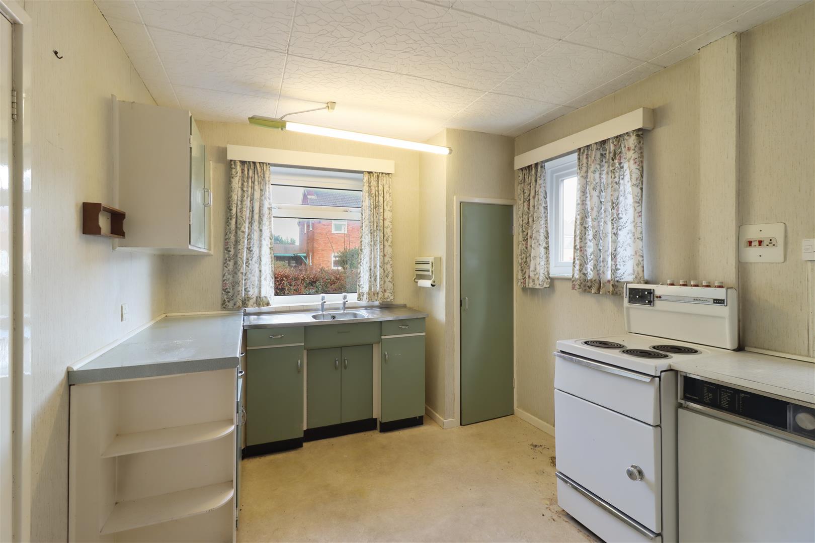 3 bed property in Ardsley Road, Chesterfield